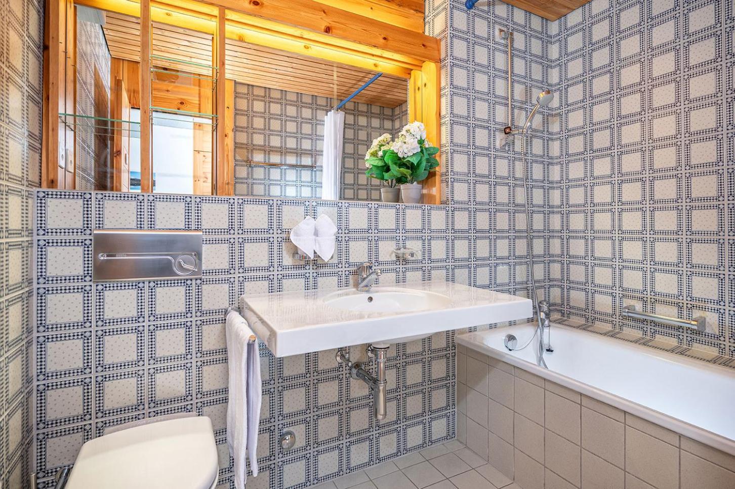 Schweizerhof Ferienwohnungen Lenzerheide 1 Quarto foto