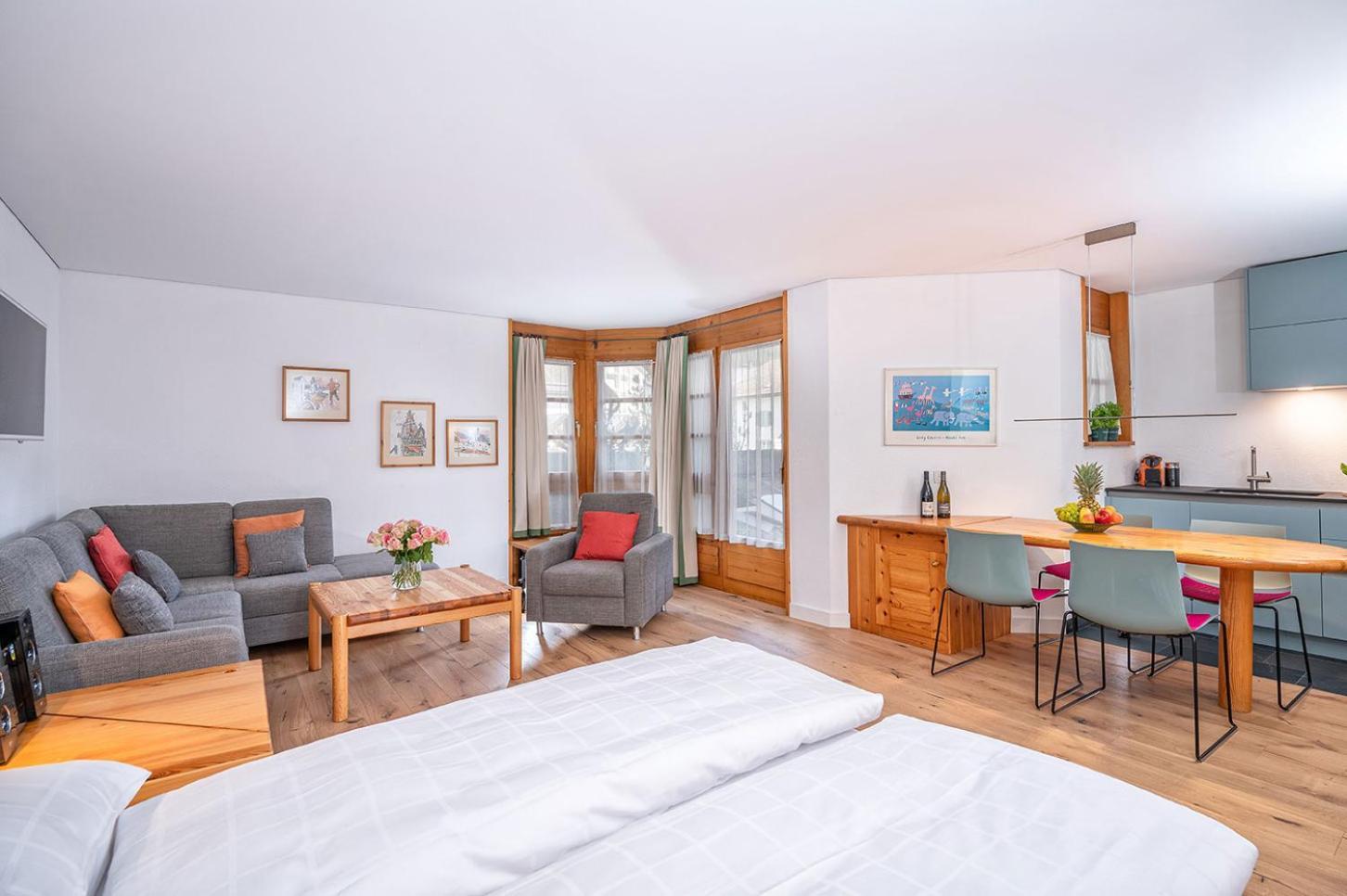 Schweizerhof Ferienwohnungen Lenzerheide 1 Quarto foto